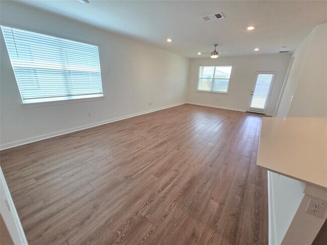 Building Photo - 183 Shawi Pass