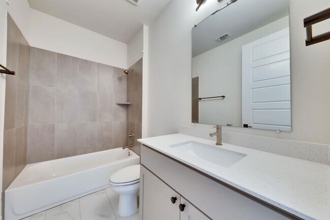 Building Photo - 4500 Freedom Dr