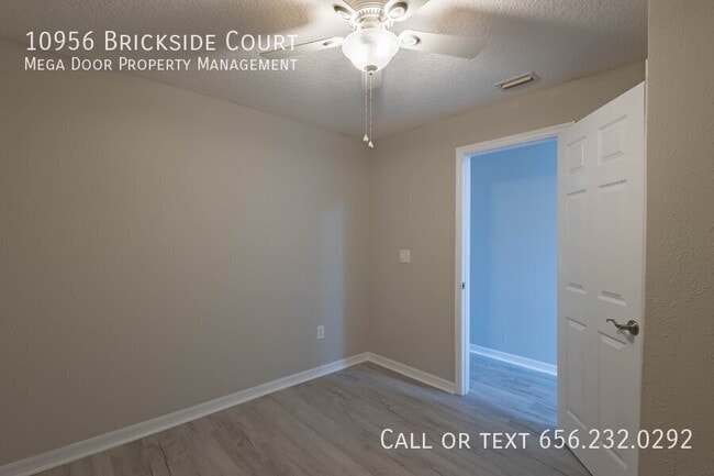 Building Photo - 10956 Brickside Ct