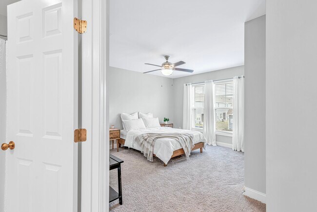 Building Photo - 504 Stone Crab Ln