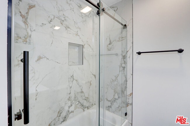 Building Photo - 1031 Laurel Ave