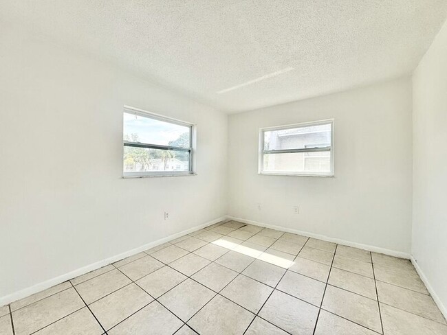 Building Photo - 3716 137th Ave N