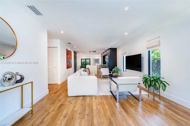 Building Photo - BAY VISTA PARK