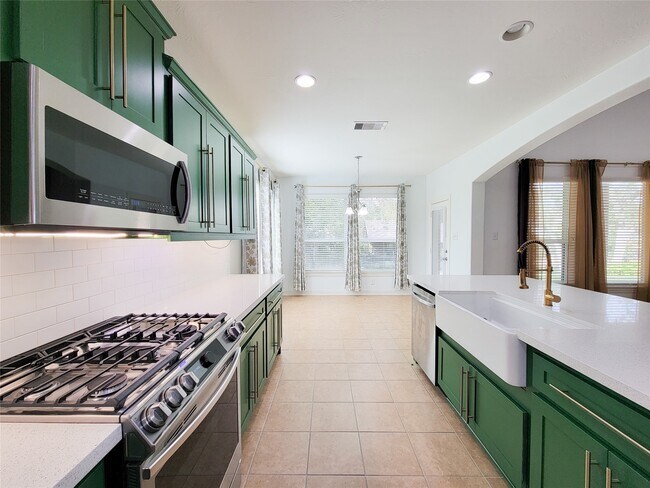 Building Photo - 4607 Wickby St