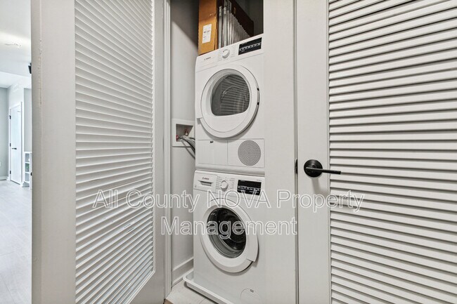 Building Photo - 1625 Eckington Pl NE