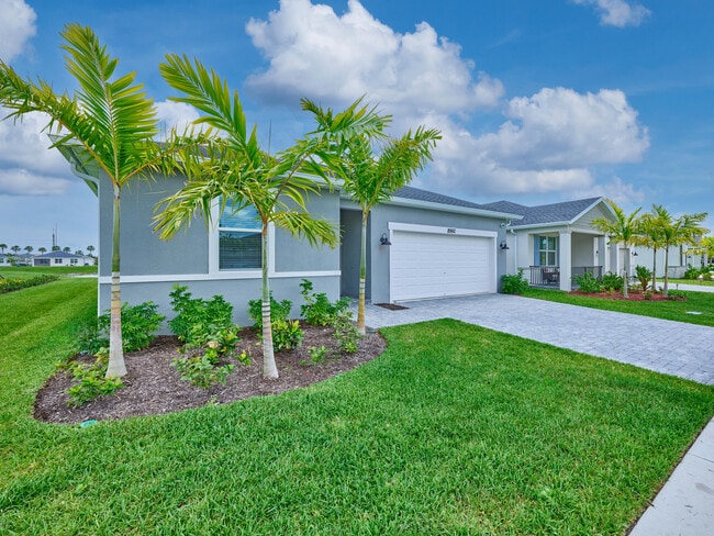 Building Photo - 8960 Dahlia Cir
