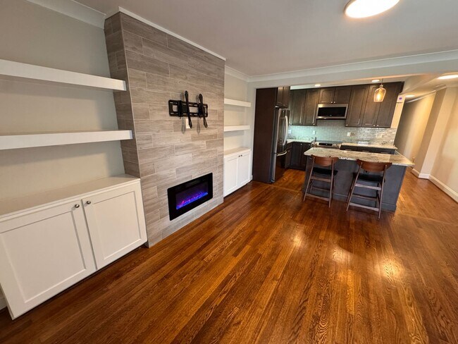 Building Photo - 908 Carolina Ave NW