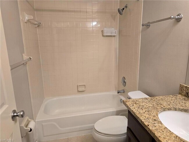 Building Photo - 605 Squire Cir