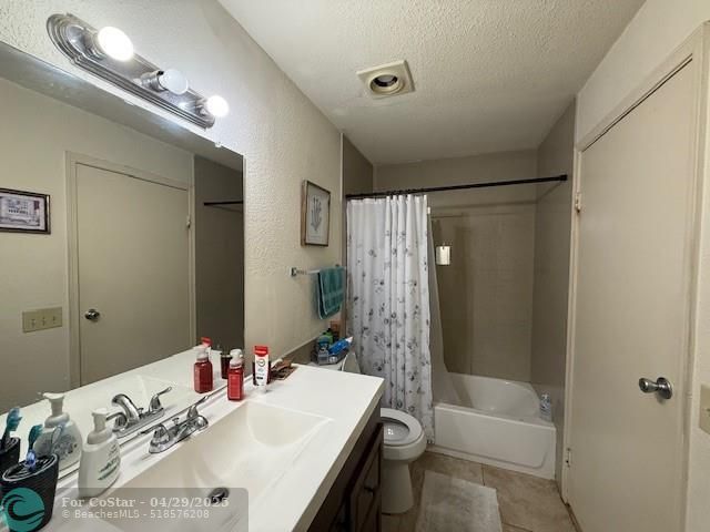 Building Photo - 899 Riverside Dr