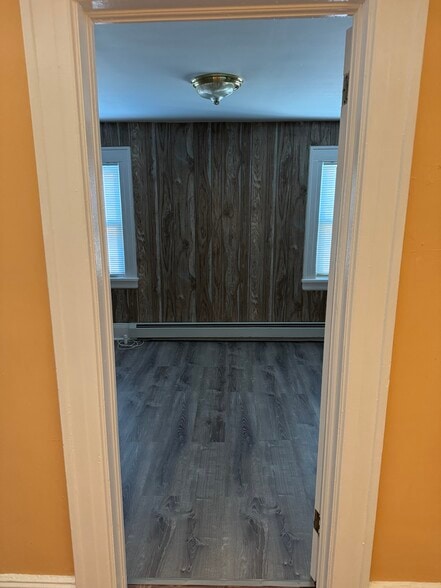 Entrance to Bedroom - 476 E 33rd St