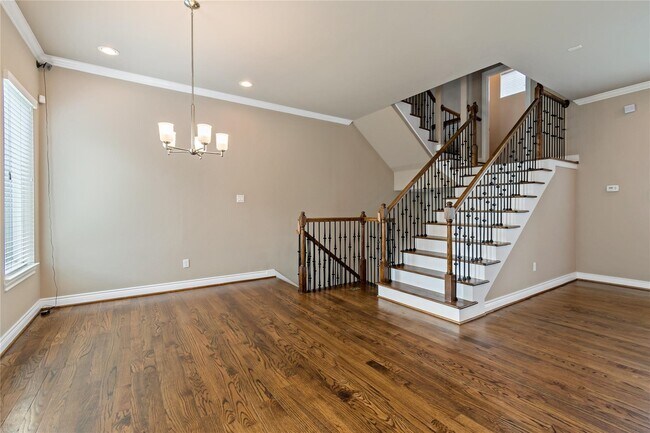 Building Photo - 4312 Dickson St