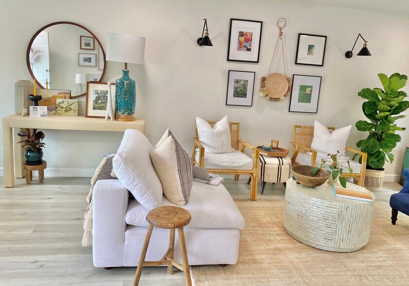 Building Photo - 2019 Curtis Ave