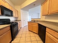 Building Photo - MOVE IN TODAY! 2 bed 2 bath condo close to Aliante Casino