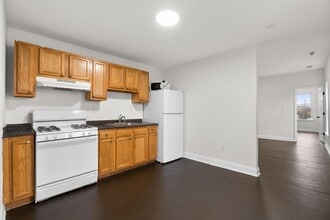 Building Photo - 16 S Conkling St