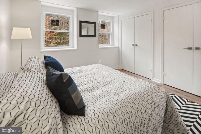 Bedroom 2, Pic 2 - 1792 Dutch Village Dr