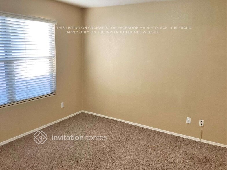 Building Photo - 9537 W Monte Vista Rd