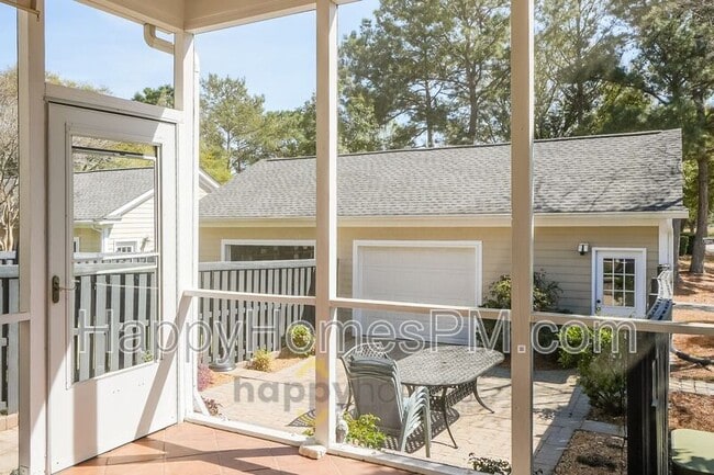 Building Photo - 1115 Thrower St