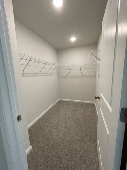 Building Photo - 244 Broomside Ave