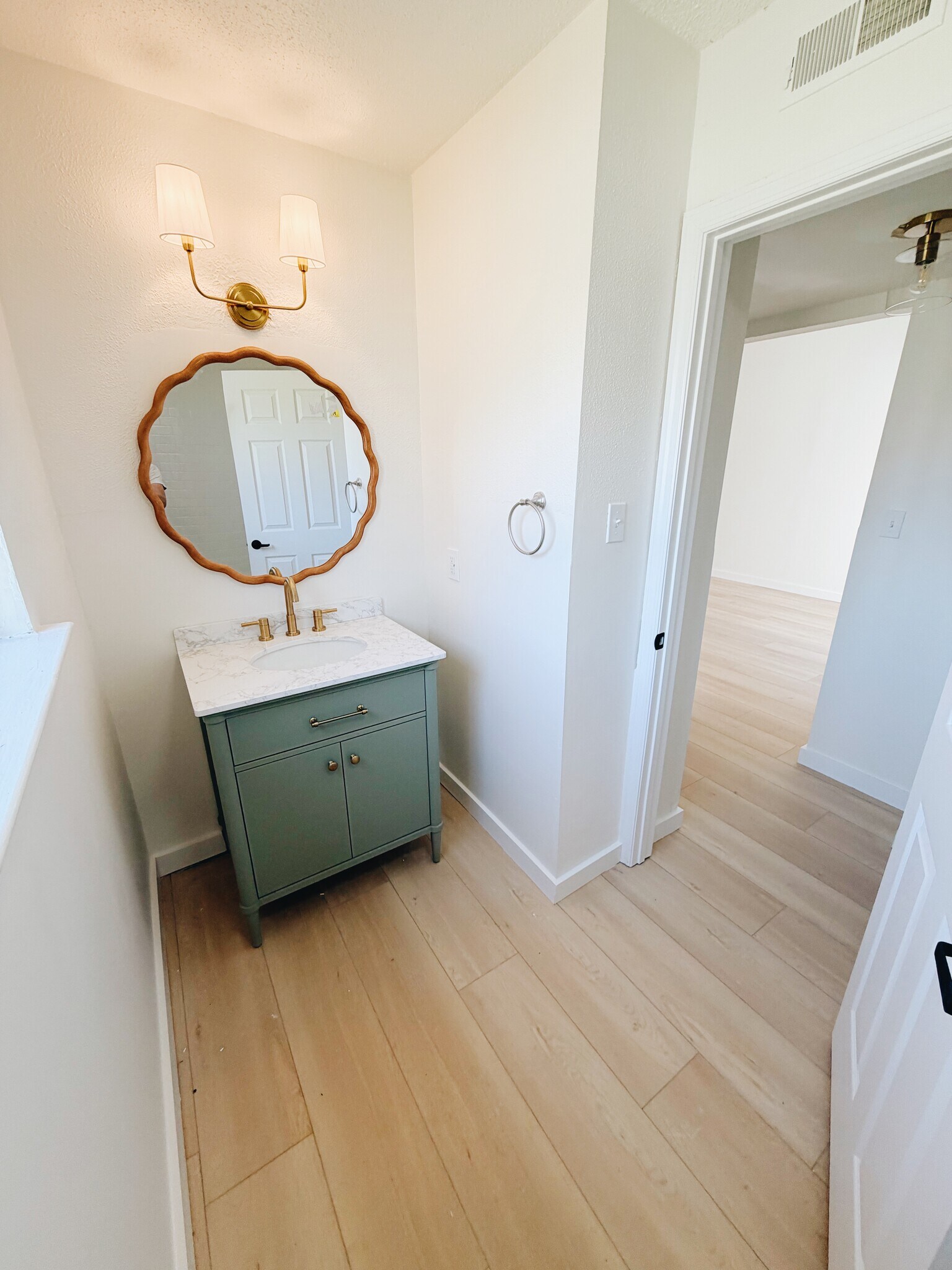 Building Photo - 105 Orgain Dr