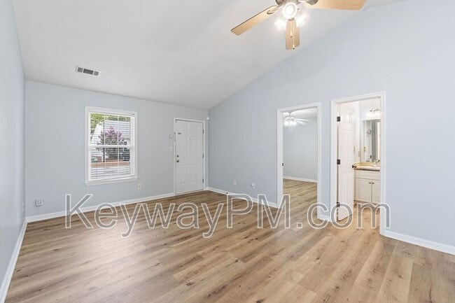 Building Photo - 1512 Abby Way