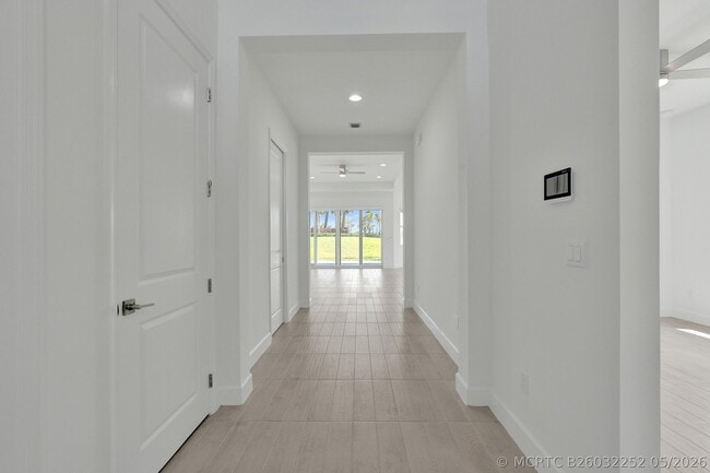 Building Photo - 5194 Macoon Wy