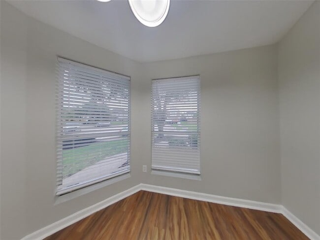 Building Photo - 15322 Acorn Green Ct