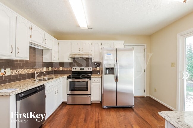 Building Photo - 12105 Landen Dr