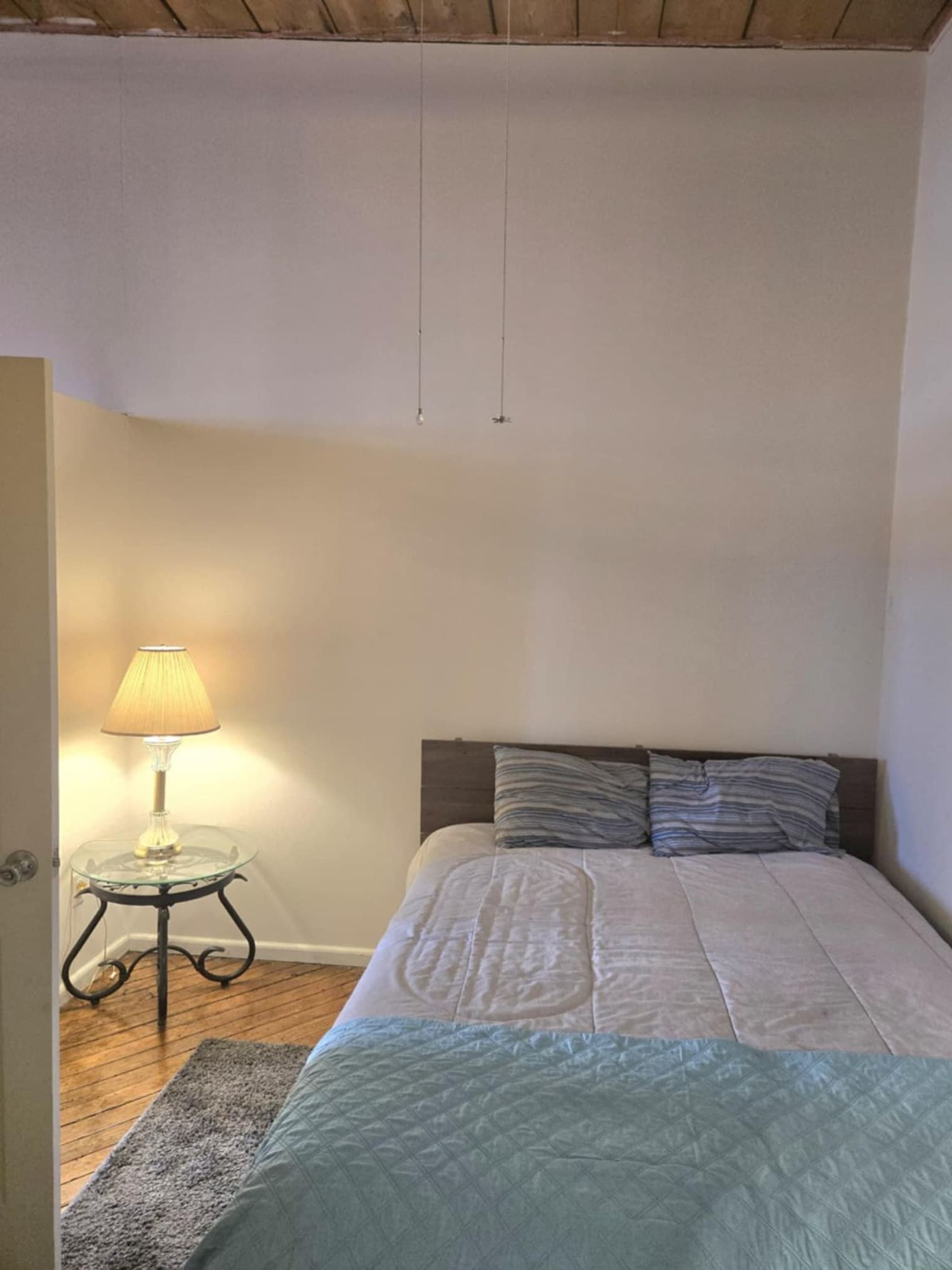 Building Photo - 227 Iron St