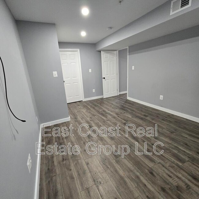 Building Photo - 17824 Stars Ln