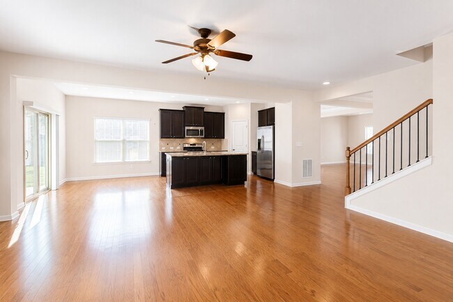 Building Photo - 7245 Rocking Horse Ln