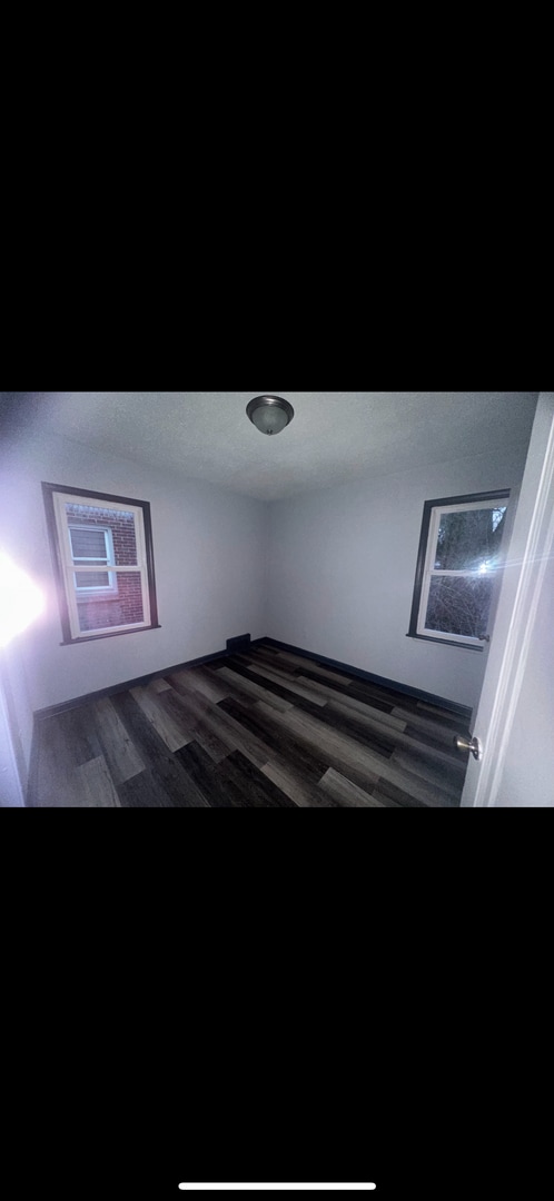 Building Photo - newly updated 2 bedroom home