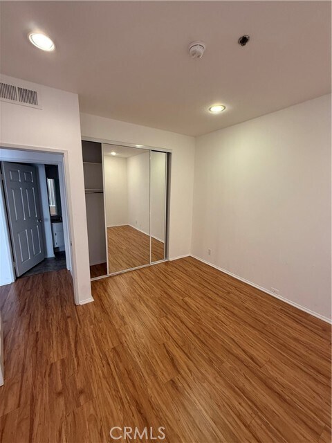 Building Photo - 8614 Burton Way