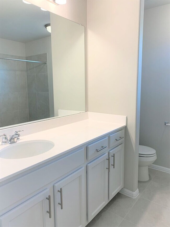 Building Photo - 4-bedroom Home in Vistas of Austin Communi...