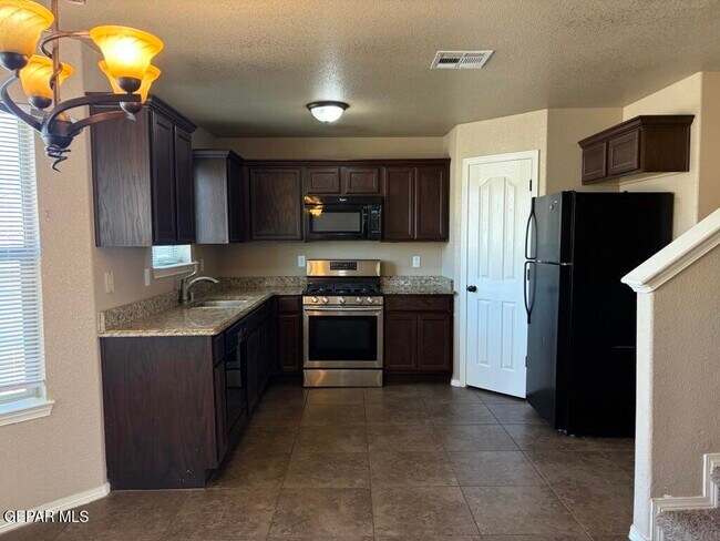 Building Photo - 7029 Copper Town Dr