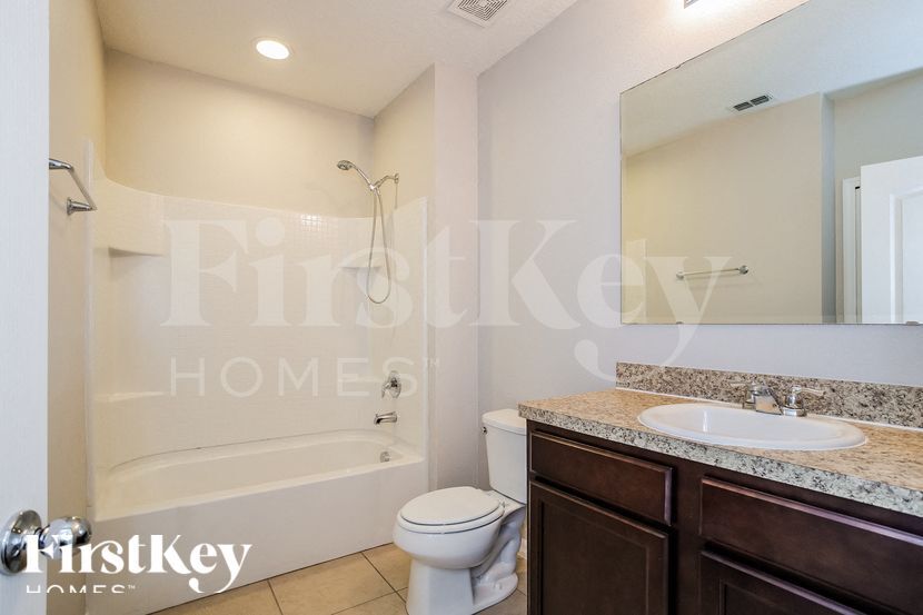 Building Photo - 2295 Sequoia Way