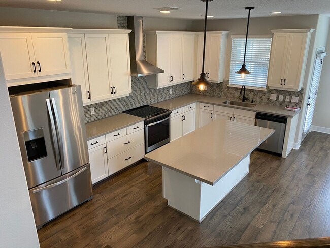 Building Photo - 1061 Clifton Springs Ln