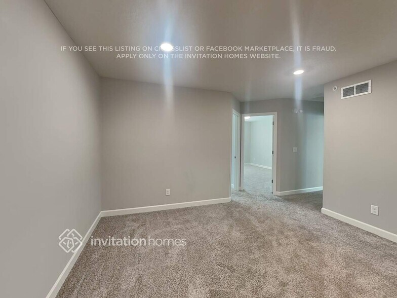 Building Photo - 10946 Zest St NE