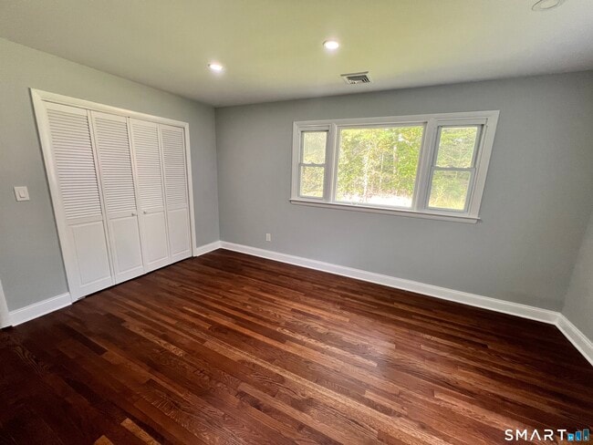 Building Photo - 267 Thunder Hill Dr