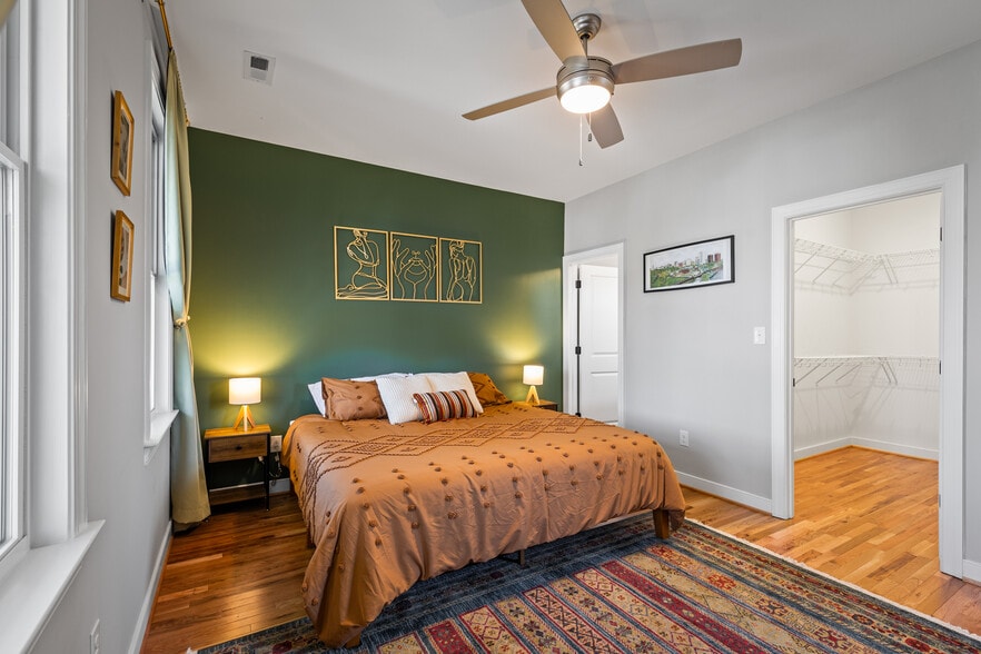 Primary Bedroom - 2511 Porter St