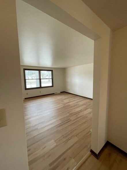 Living Room - 1407 Wiesner St