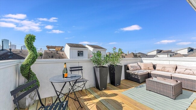 Building Photo - 2115 Colorado St