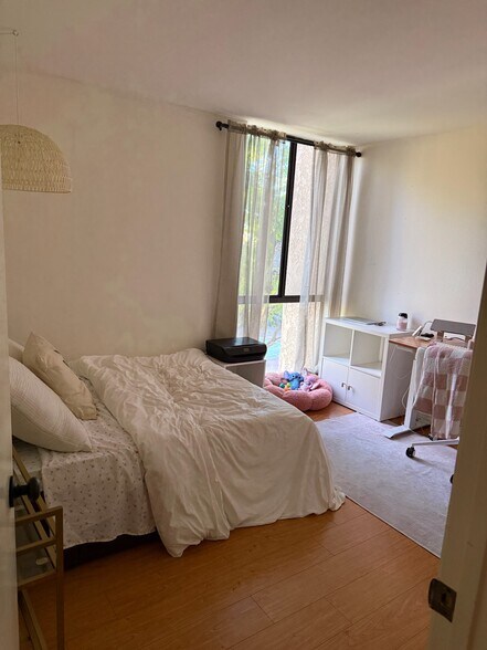 Building Photo - 4141 Via Marisol