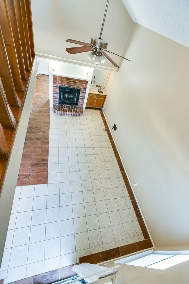 Building Photo - COMING JANUARY 2026 - Spacious 2-Bedroom Townhome with River View!