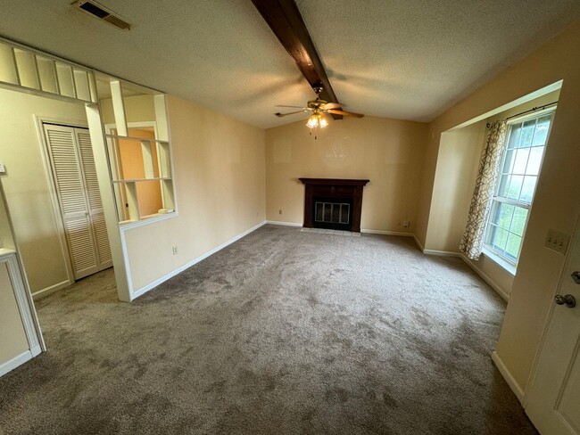 Building Photo - Condo near Nashville Airport & Percy Pries...