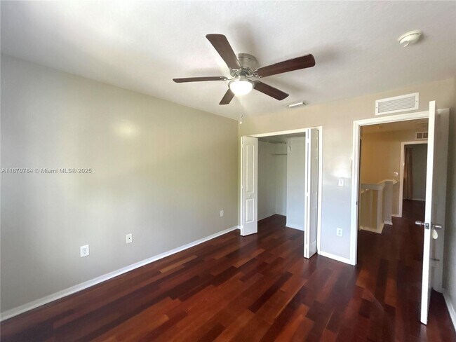 Building Photo - 3036 SE 15th Ave