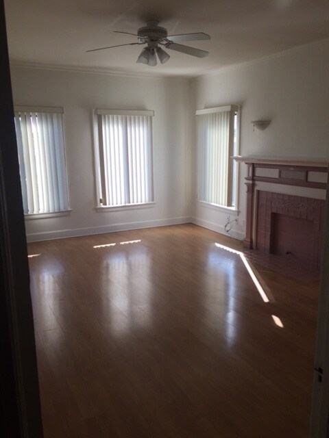 Living room - 5911 Carlton Way