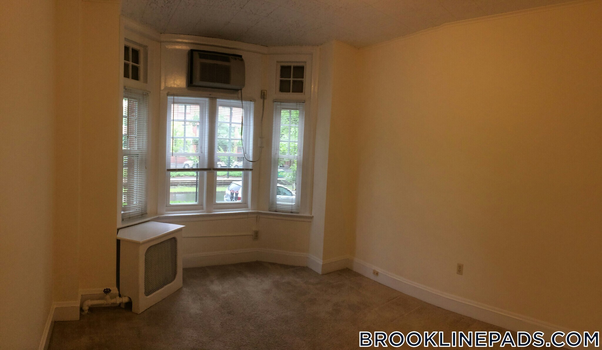 Building Photo - 1223 Beacon St