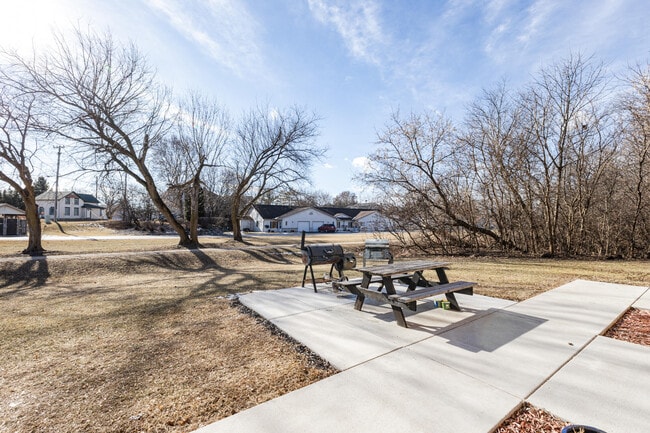 Building Photo - 603 Bakertown Dr