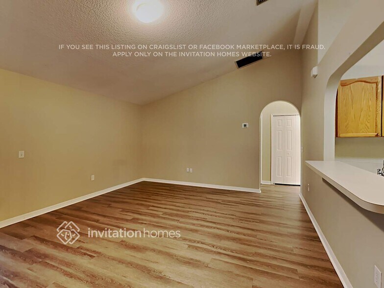 Building Photo - 2486 W Moonlight Ln