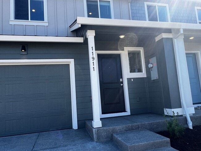 Building Photo - Free rent offered Beautiful New Smart Home...